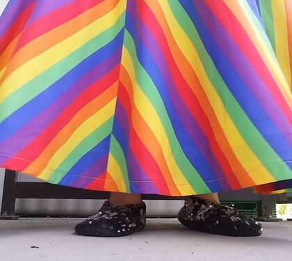 skirt hem